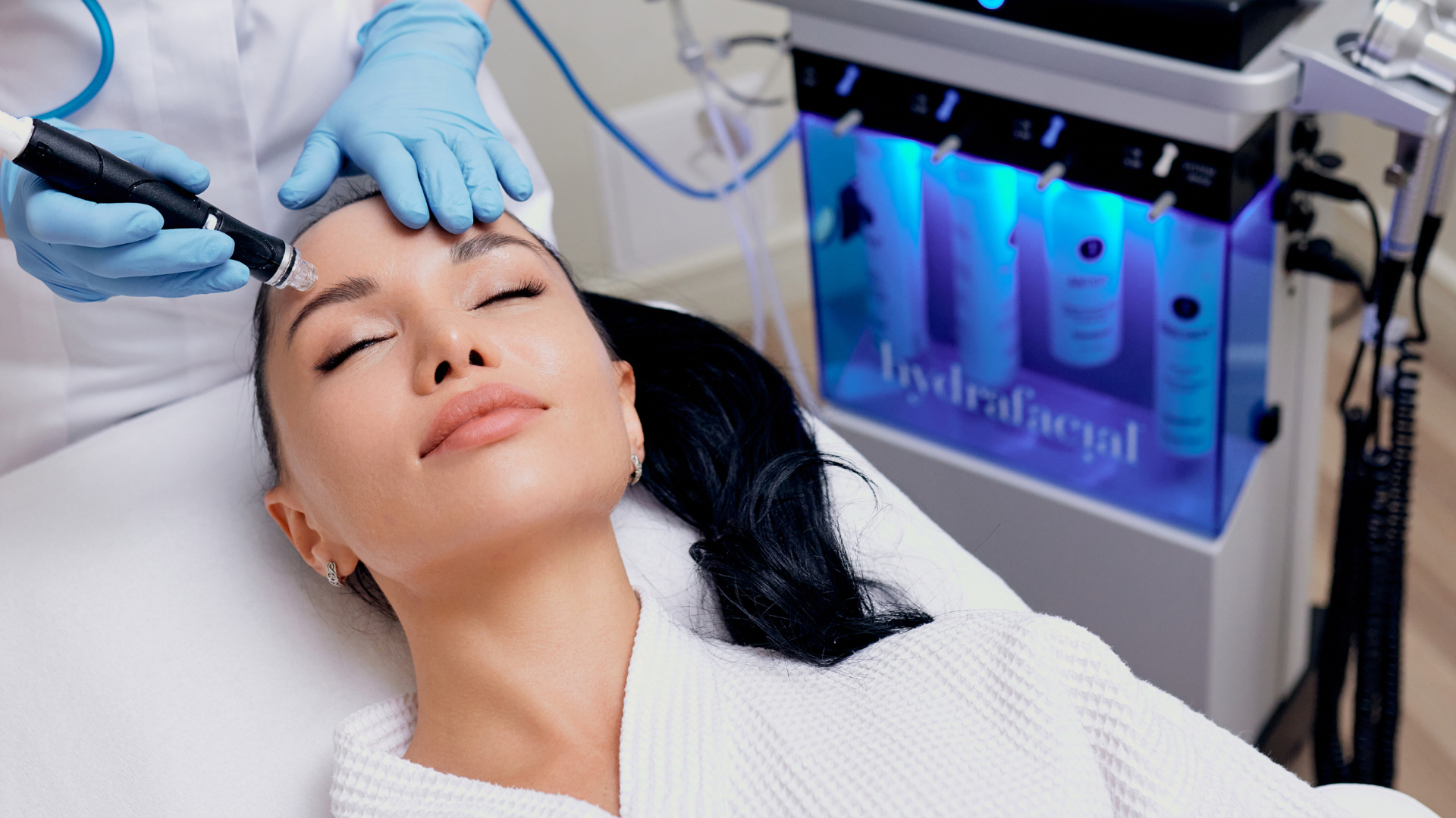 HydraFacial: чистая и увлажнённая кожа